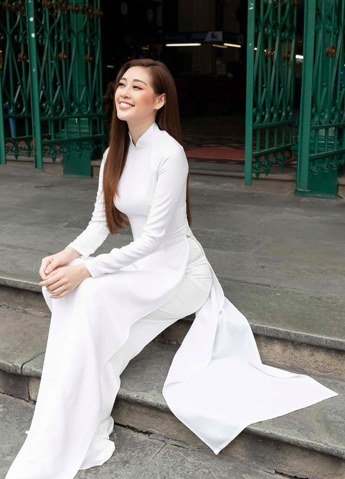 Minh Tú dặn sĩ tử thư giãn, Á hậu Kiều Loan hứa tặng quà nếu đạt điểm cao ảnh 4