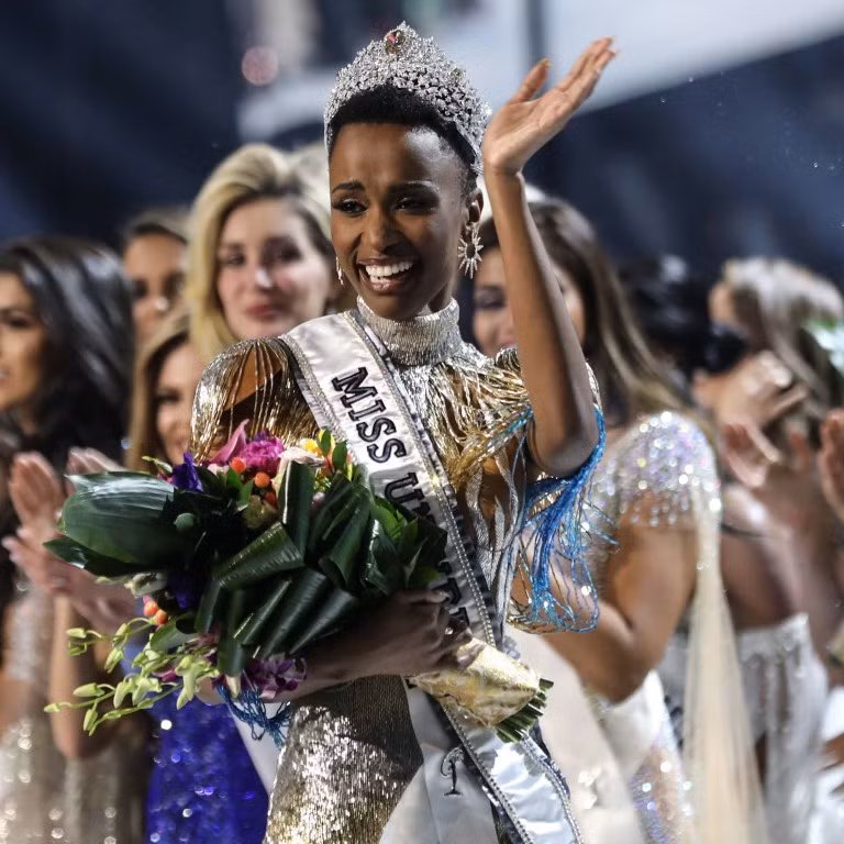 Chưa từng có tiền lệ: Miss Universe 2020 bị huỷ vì dịch COVID-19 ảnh 1
