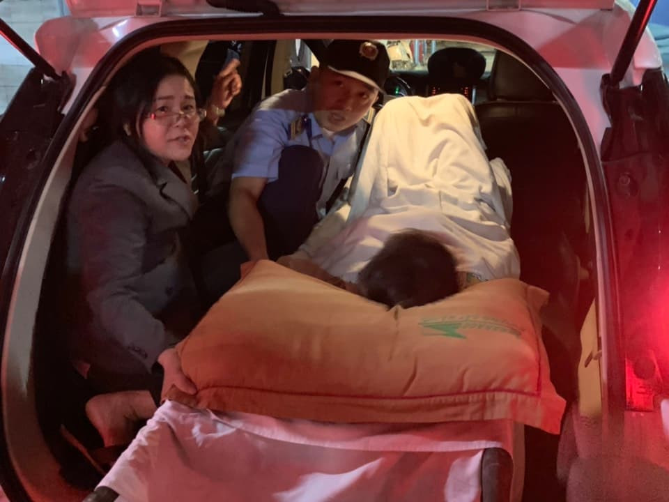 Đỡ đẻ thành công cho một sản phụ sinh con trên đoàn tàu Nam – Bắc ảnh 1