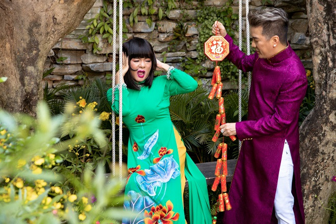 Loạt ảnh xuân ‘khó đỡ’ của đôi bạn Đàm Vĩnh Hưng – Vũ Hà ảnh 13