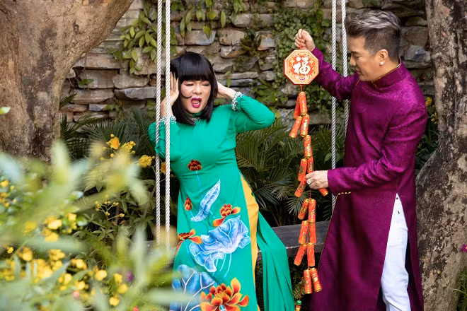 Loạt ảnh xuân ‘khó đỡ’ của đôi bạn Đàm Vĩnh Hưng – Vũ Hà ảnh 13