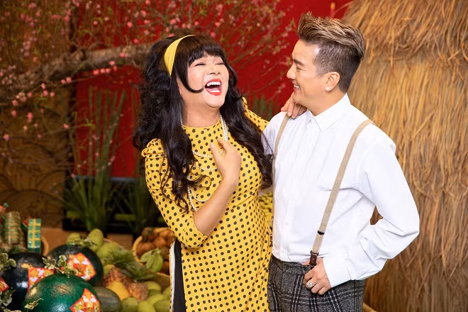 Loạt ảnh xuân ‘khó đỡ’ của đôi bạn Đàm Vĩnh Hưng – Vũ Hà ảnh 24