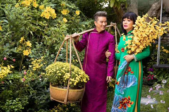 Loạt ảnh xuân ‘khó đỡ’ của đôi bạn Đàm Vĩnh Hưng – Vũ Hà ảnh 16