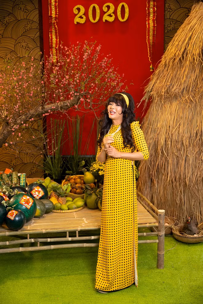 Loạt ảnh xuân ‘khó đỡ’ của đôi bạn Đàm Vĩnh Hưng – Vũ Hà ảnh 22