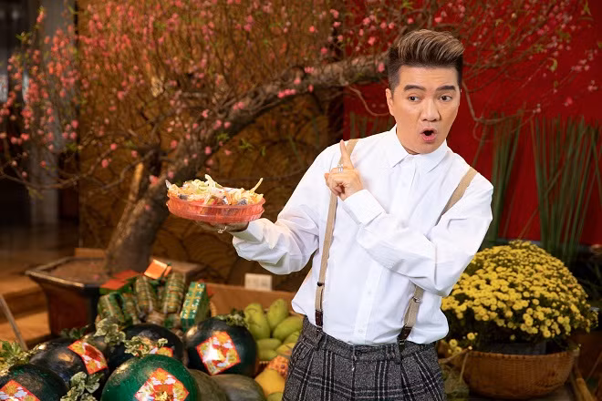 Loạt ảnh xuân ‘khó đỡ’ của đôi bạn Đàm Vĩnh Hưng – Vũ Hà ảnh 28