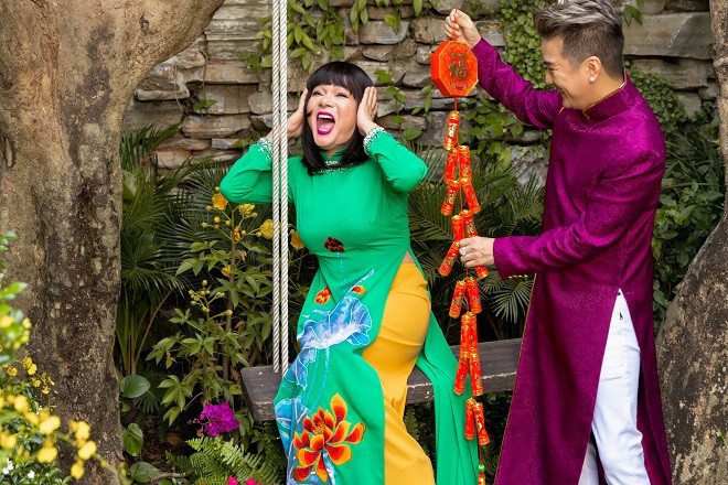 Loạt ảnh xuân ‘khó đỡ’ của đôi bạn Đàm Vĩnh Hưng – Vũ Hà ảnh 14