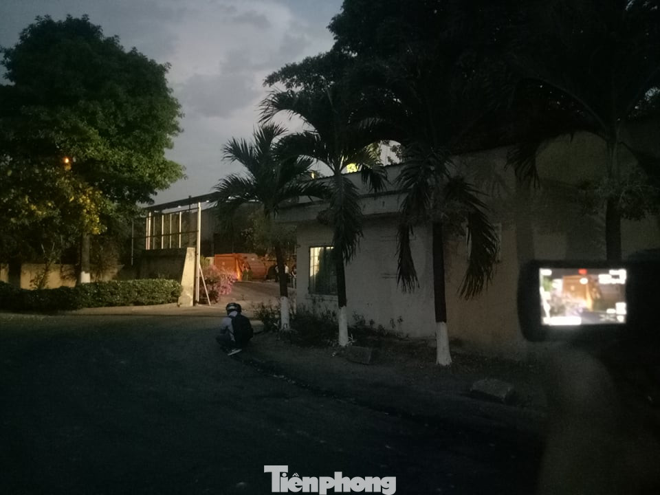 Công nhân vệ sinh bị xe rác đè tử vong tại nơi làm việc ảnh 1