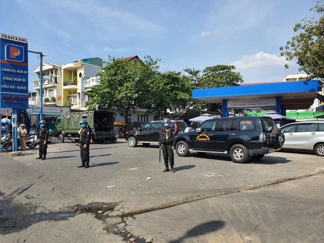 Khám xét hàng loạt điểm kinh doanh xăng dầu của ba doanh nghiệp ở TP.HCM và Bình Phước ảnh 2