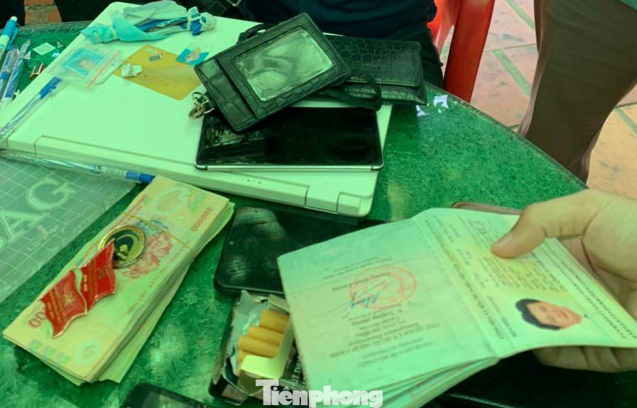 Bắt giữ kẻ xưng nhà báo nhận tiền chạy án ảnh 2