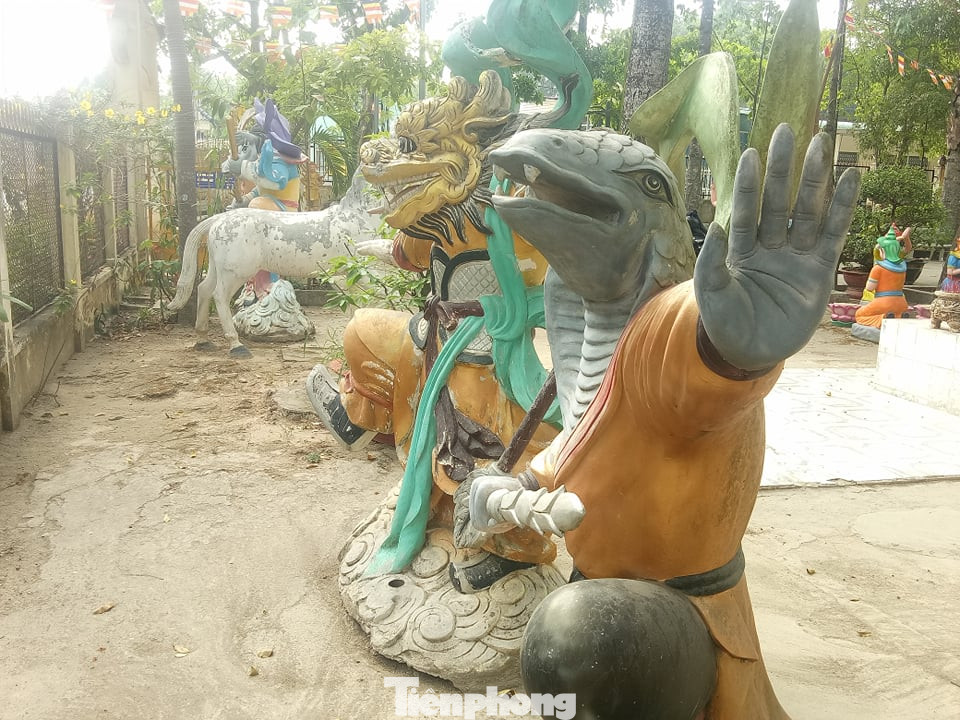 Bí ẩn ngôi chùa tưởng nhớ vị thiền sư chịu hàng ngàn con đỉa hút máu giúp dân canh tác ảnh 6