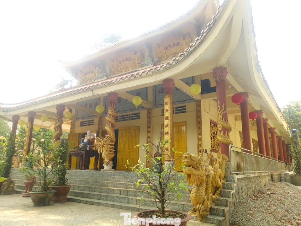 Bí ẩn ngôi chùa tưởng nhớ vị thiền sư chịu hàng ngàn con đỉa hút máu giúp dân canh tác ảnh 2