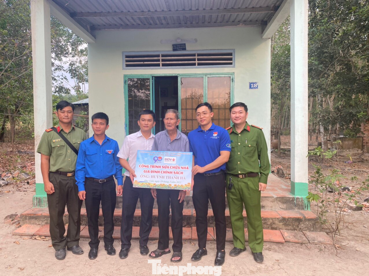 Loạt hành động ý nghĩa mừng sinh nhật Đoàn của tuổi trẻ Công an Bình Dương ảnh 9