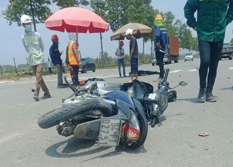 Vừa rời khỏi công trình, hai công nhân bị xe tải cán tử vong ảnh 1