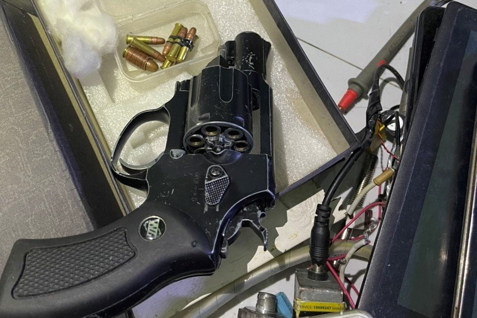 Phát hiện súng đạn, thu hàng chục xe máy tại nơi ở của nhóm cướp liên tỉnh ảnh 1