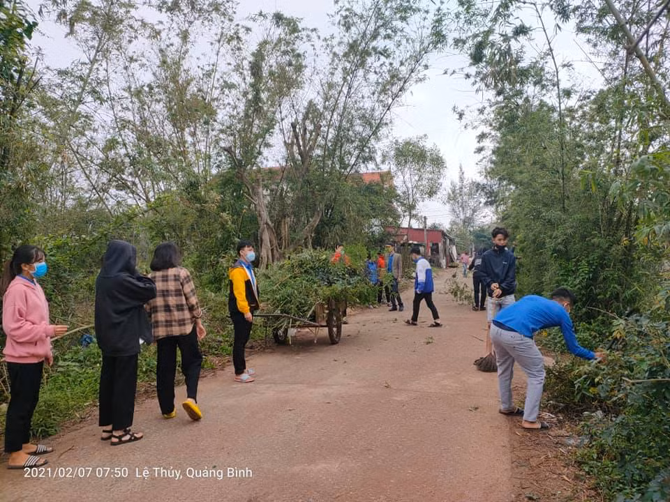 Tuổi trẻ Quảng Bình sôi nổi nhiều chương trình ý nghĩa cho cộng đồng ảnh 3