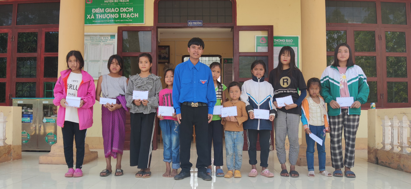 Khởi công xây dựng công trình 'Trường đẹp cho em' tại xã biên giới ảnh 2