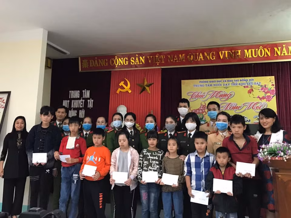 Tuổi trẻ Quảng Bình sôi nổi nhiều chương trình ý nghĩa cho cộng đồng ảnh 2
