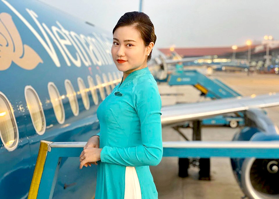 Tâm sự gửi mẹ của nữ tiếp viên hàng không trước chuyến bay vào 'tâm dịch' ảnh 2