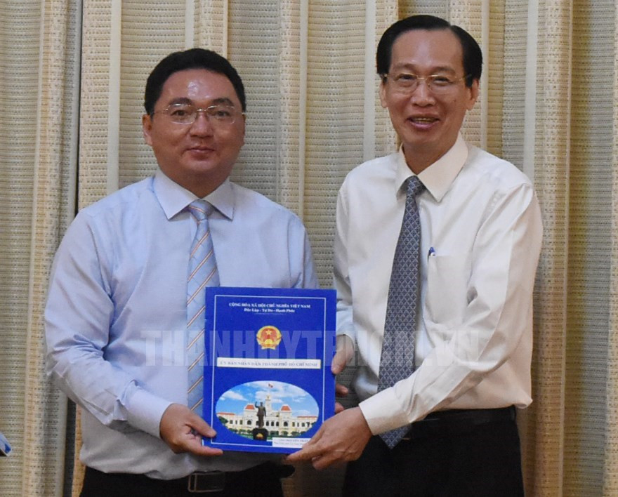 Ông Trần Quang Thảo thôi giữ chức Chủ tịch UBND Quận 8 ảnh 2