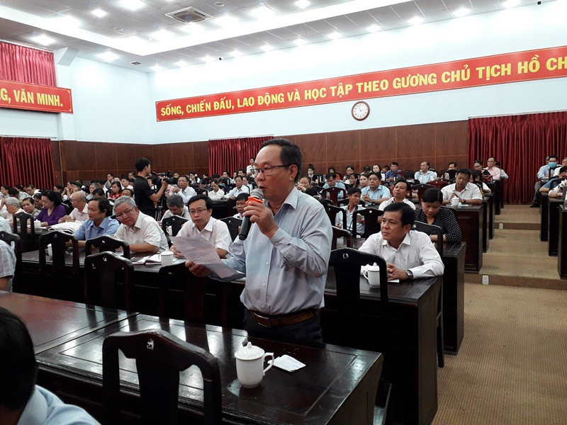 Cử tri lên án việc trục lợi mua sắm máy xét nghiệm COVID-19 ảnh 1