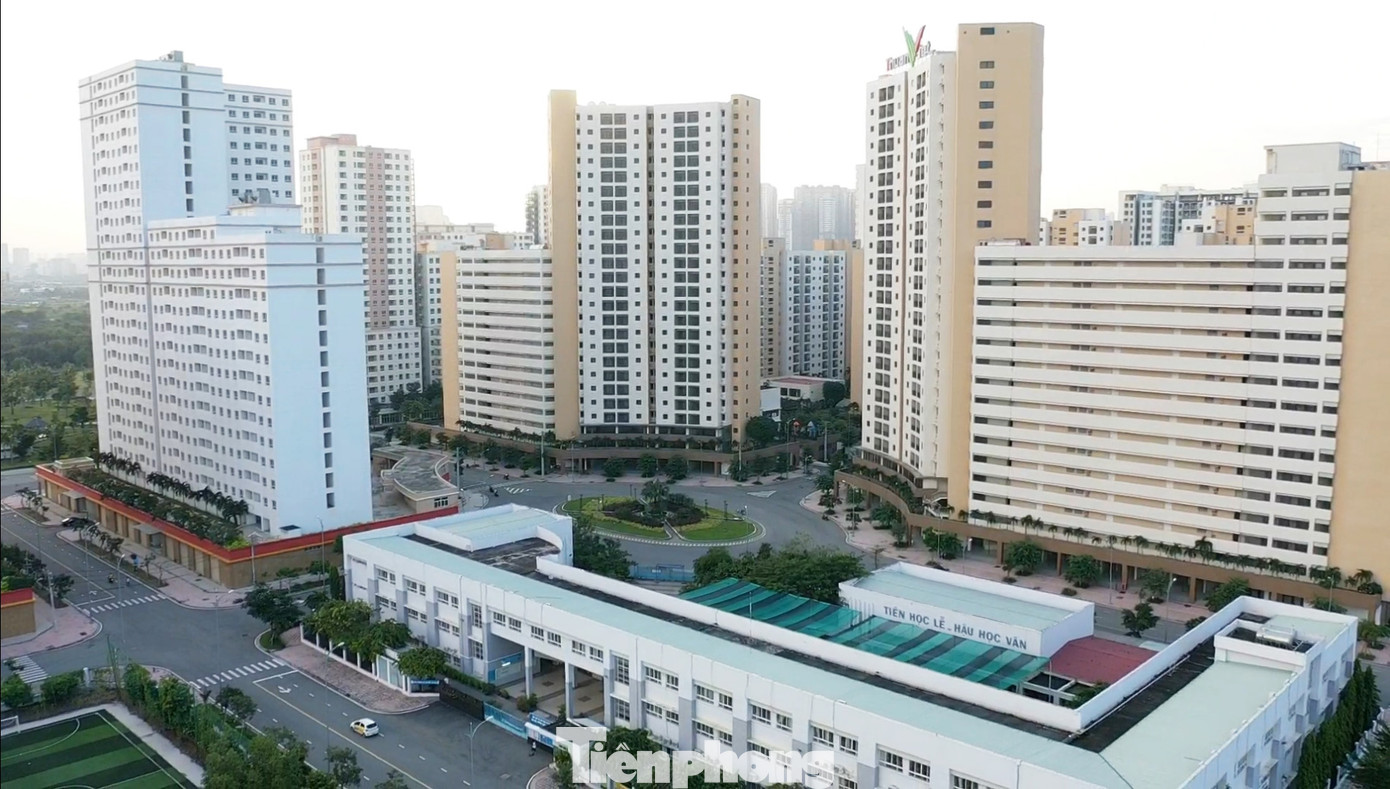 TPHCM đề xuất sáp nhập 3 quận, 19 phường ảnh 1