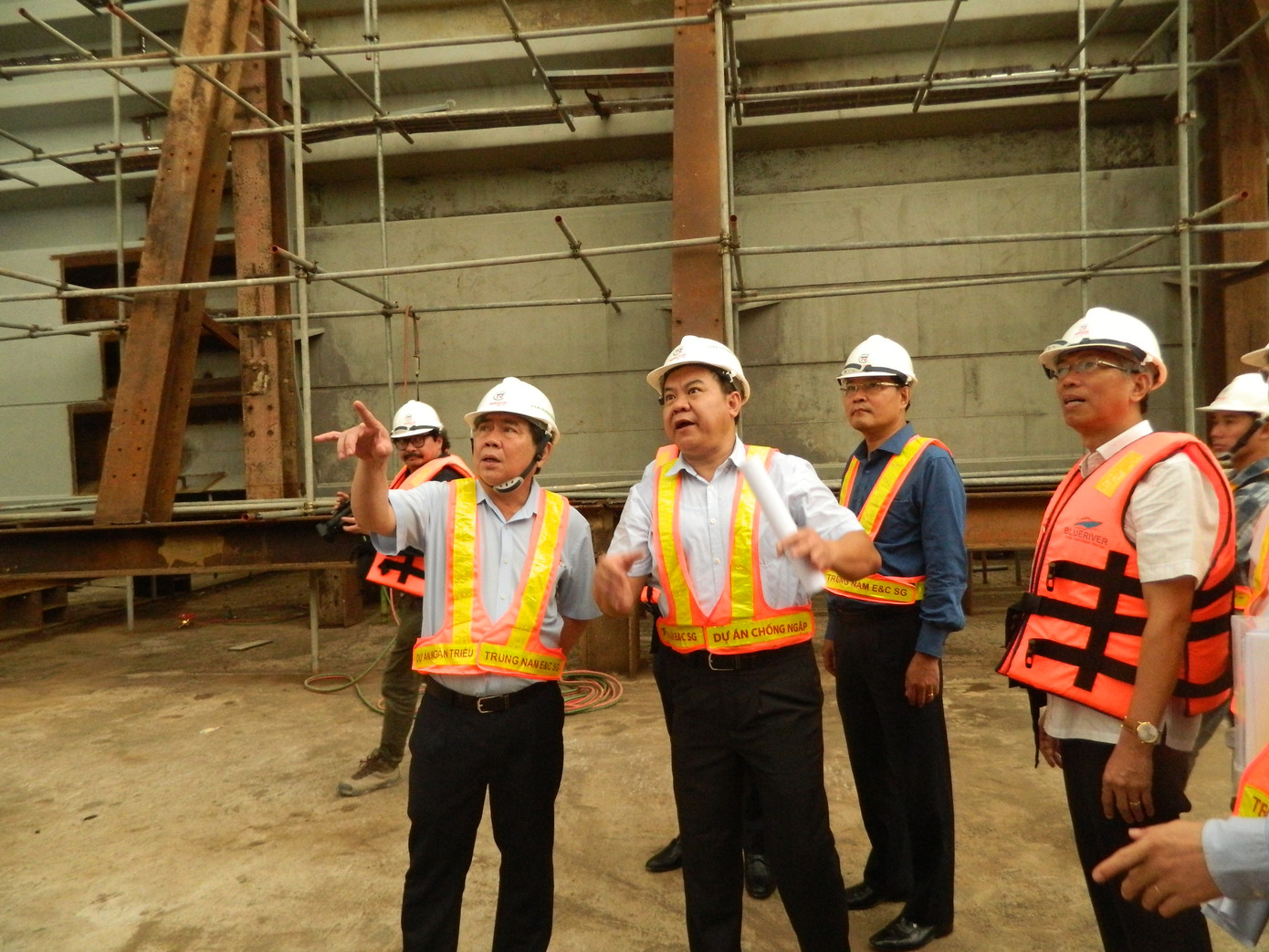 Chủ tịch UBND TPHCM: ‘Làm cảng ‘chui’ giữa sông Sài Gòn là không thể chấp nhận ảnh 1