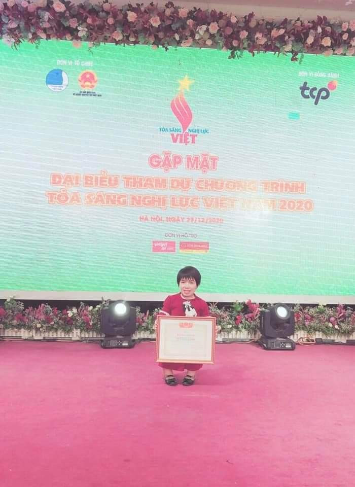 Hai tấm gương khuyết tật được vinh danh 'Tỏa sáng nghị lực Việt năm 2020' ảnh 1