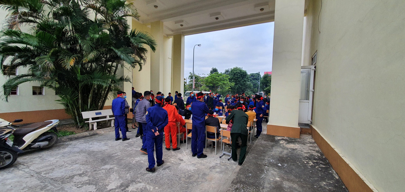 Hoa hậu Đỗ Thị Hà hưởng ứng ngày hội Chủ nhật Đỏ tại Thanh Hoá ảnh 16