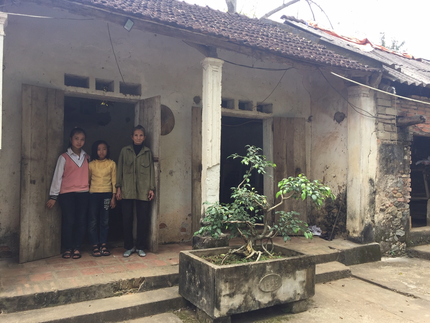 Cần lắm sự chung tay giúp đỡ gia đình bé có tim bên phải, 3 lần tưởng chết rồi sống lại ảnh 5