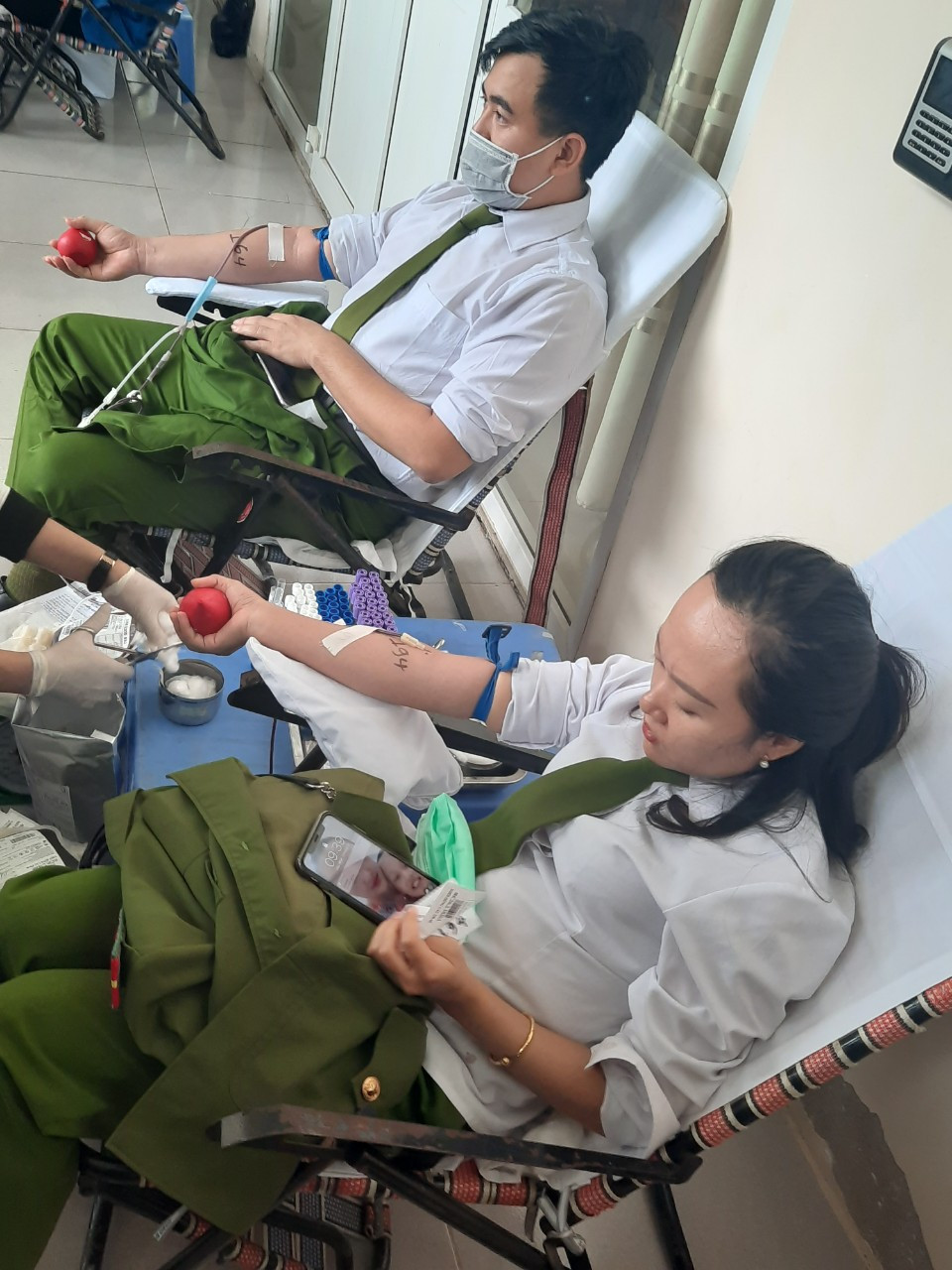 Gần 200 cán bộ, chiến sỹ công an tỉnh Thanh Hoá tham gia ngày hội Chủ nhật Đỏ ảnh 4