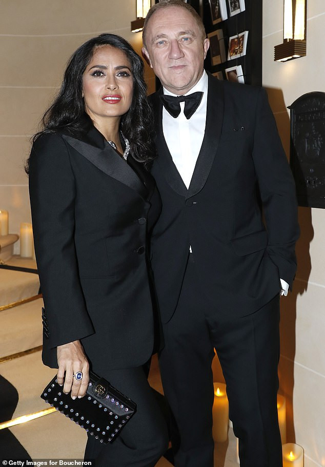 'Bom gợi cảm' Salma Hayek khoe 3 vòng siêu nóng bỏng ảnh 3