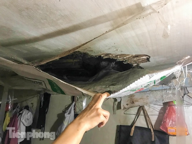 Lạ lùng công trình 'khủng' đục thông gần 40 cửa sổ sang hộ liền kề ảnh 4