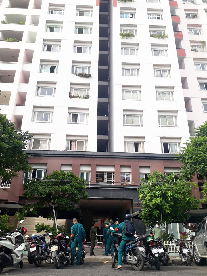 Phong tỏa 9 căn nhà ở Sài Gòn vì có người nghi mắc COVID-19 ảnh 1