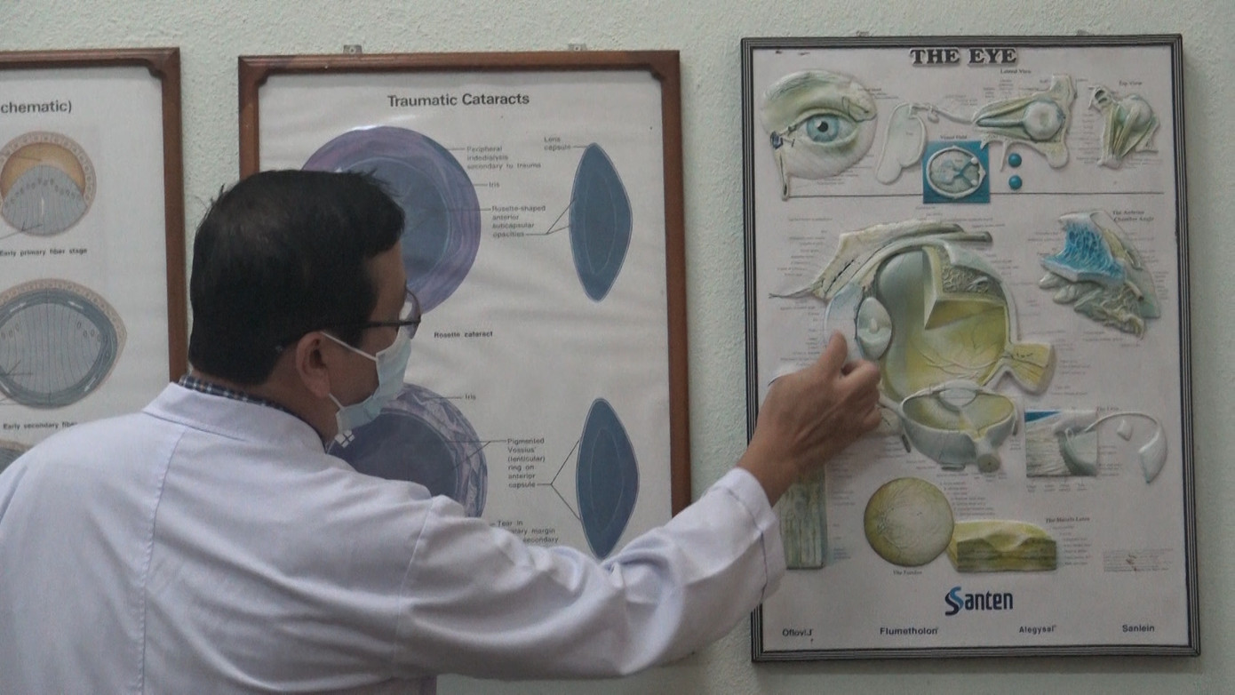 Hai người phụ nữ tìm lại ánh sáng nhờ giác mạc hiến tặng của người chết não ảnh 1