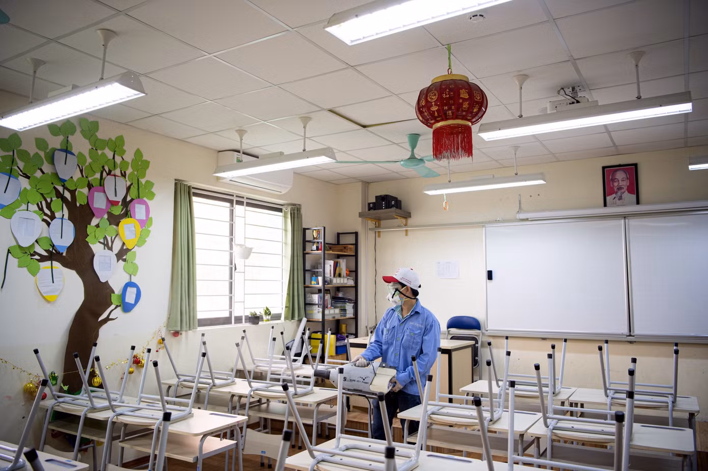Đón học sinh trở lại, trường học ở Hà Nội trang bị phòng cách ly ảnh 7