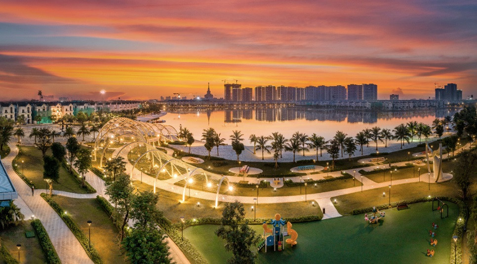 Trải nghiệm mùa đông đầu tiên tại “Thành phố biển hồ” giữa lòng Hà Nội ảnh 6