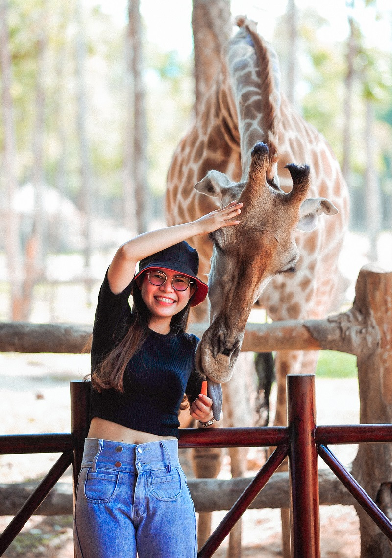 Những 'bảo mẫu' thầm lặng tại Vinpearl Safari ảnh 10