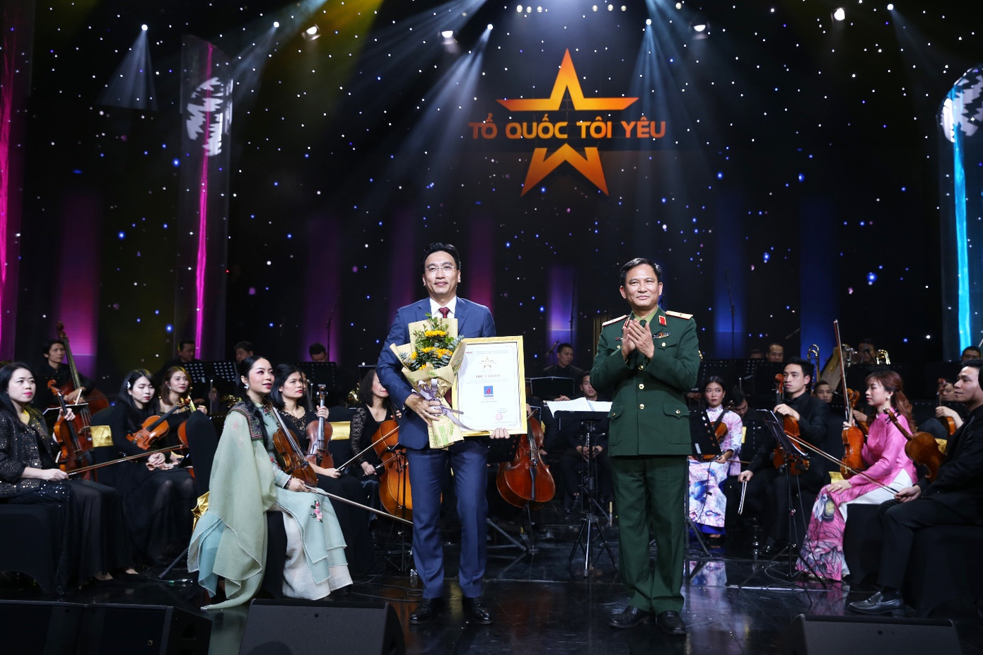 Thưởng thức Live concert 'Tổ Quốc Tôi Yêu' cùng PVN-PV GAS ảnh 2