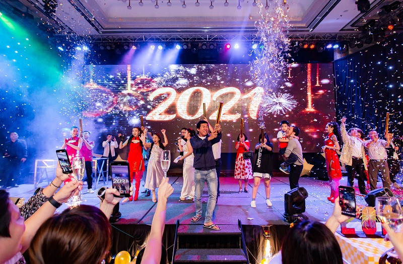 Rực rỡ lễ hội pháo hoa đón năm mới tại Dạ tiệc Vinpearl ba miền ảnh 13