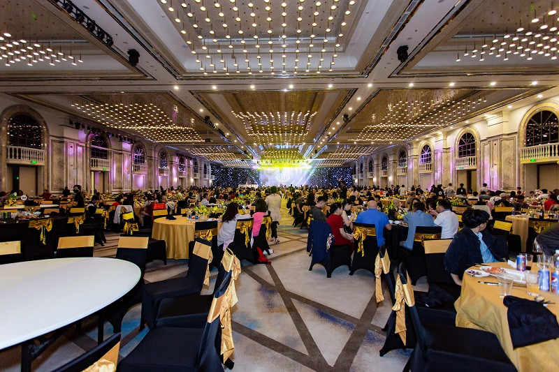 Rực rỡ lễ hội pháo hoa đón năm mới tại Dạ tiệc Vinpearl ba miền ảnh 5