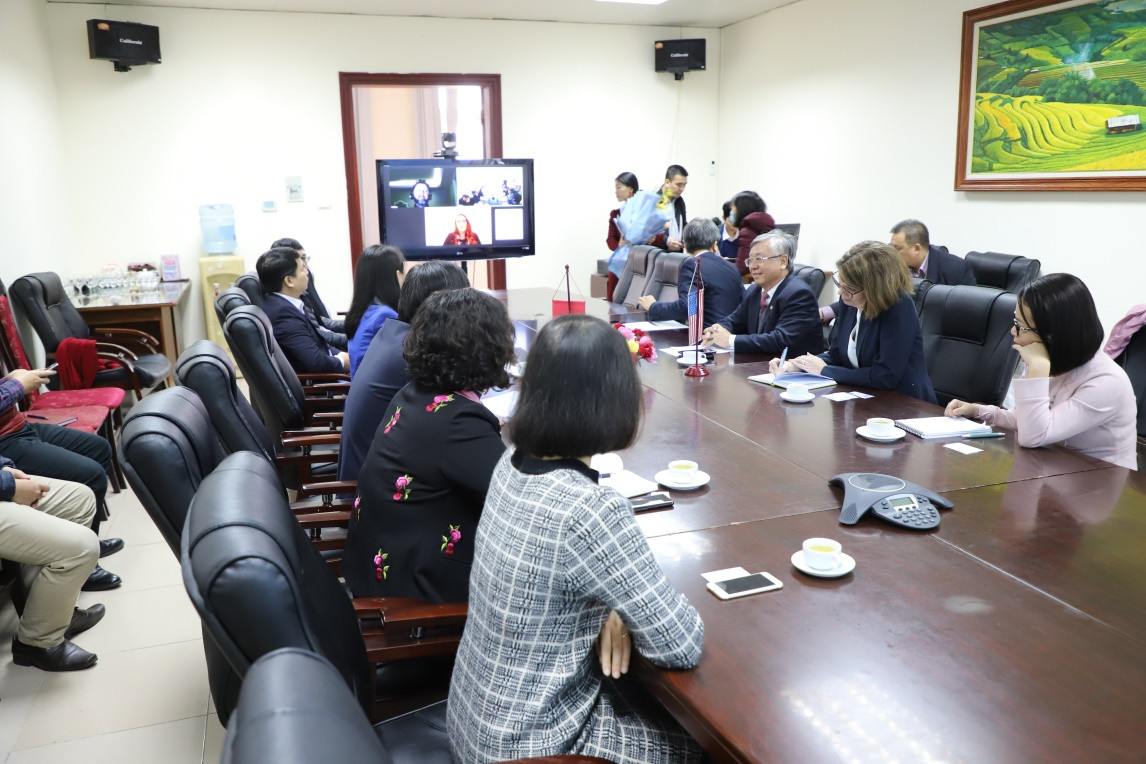 NIAD tiên phong cung cấp xe chở bình chứa phóng xạ ảnh 2