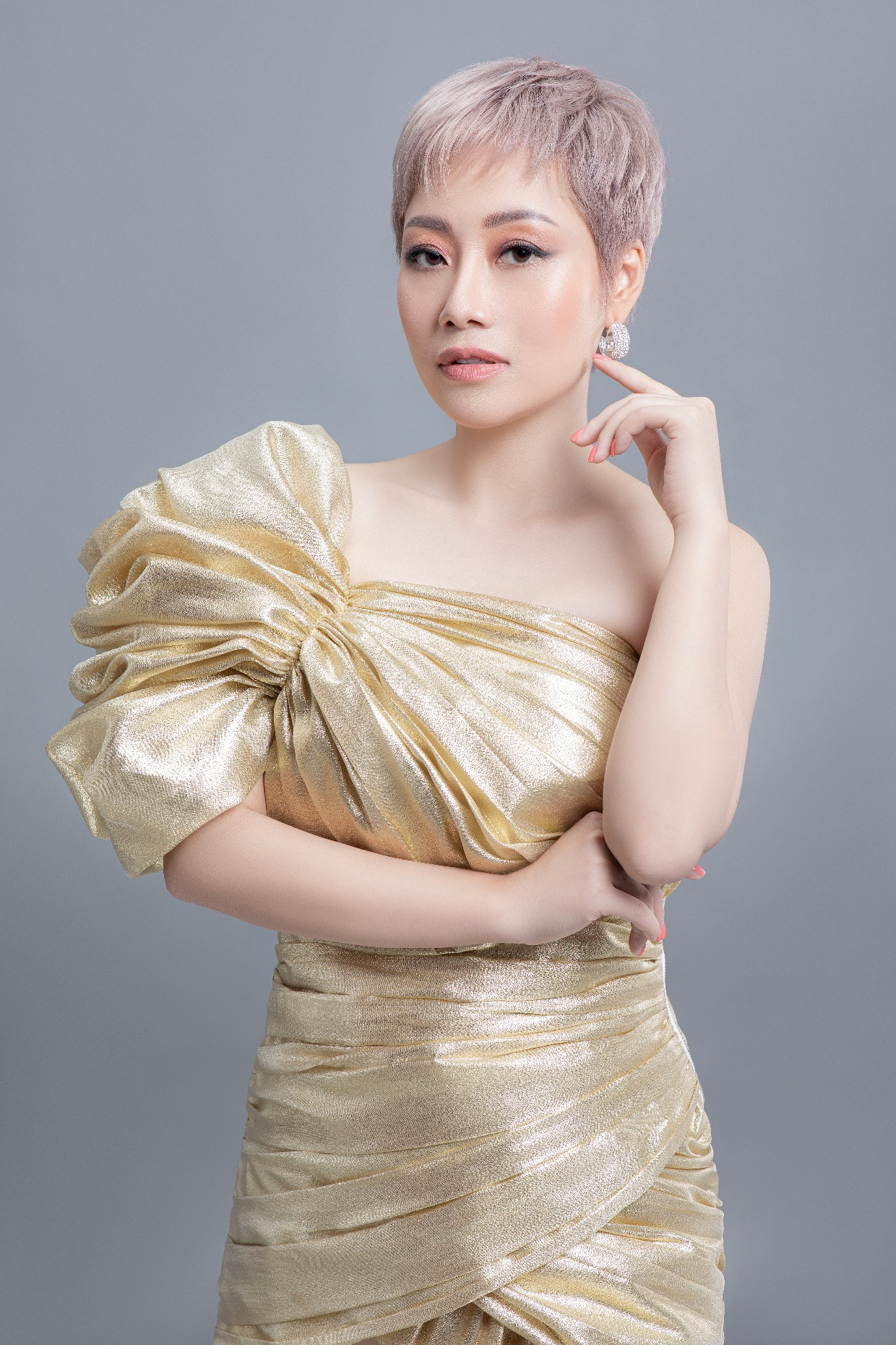 Grand Master Hương Phan chia sẻ các phương pháp làm đẹp tại Hương Phan Beauty ảnh 1