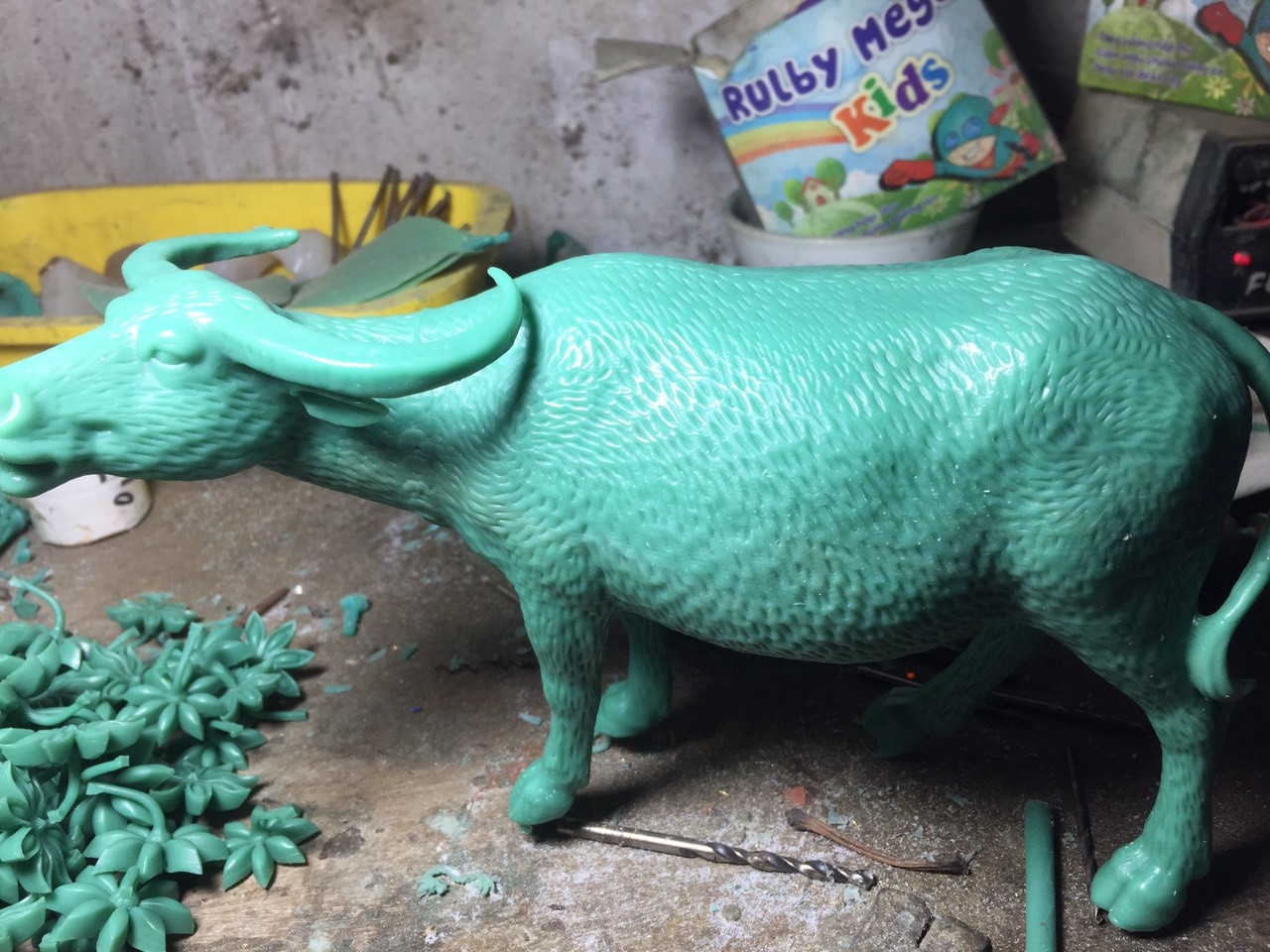 Cận cảnh bộ sưu tập Trâu mạ vàng đón tết Tân Sửu 2021 ảnh 9