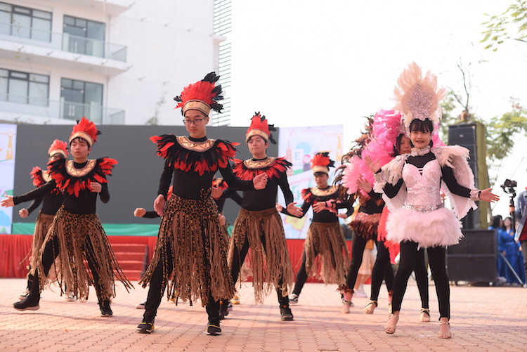 Cách tổng kết các môn học Xã hội và Tiếng Anh tại THPT FPT ảnh 2