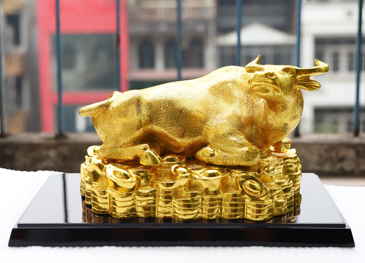 Cận cảnh bộ sưu tập Trâu mạ vàng đón tết Tân Sửu 2021 ảnh 2