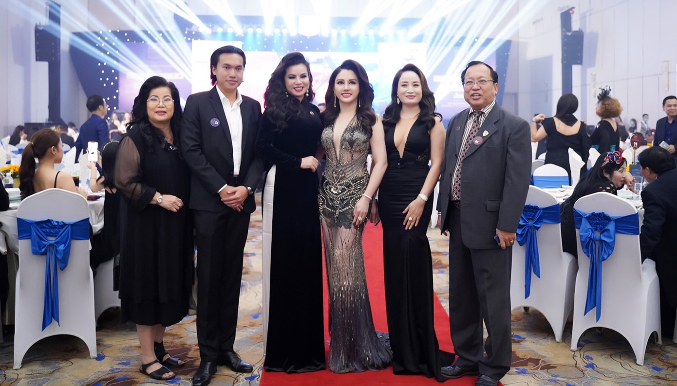 Doanh nhân Xuân Hương - Người tiên phong đưa thương hiệu thẩm mỹ Việt Nam ra Quốc tế ảnh 3