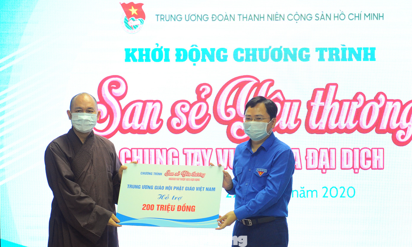 64 cửa hàng bình ổn giá, nghìn việc làm trực tuyến vượt dịch ảnh 6