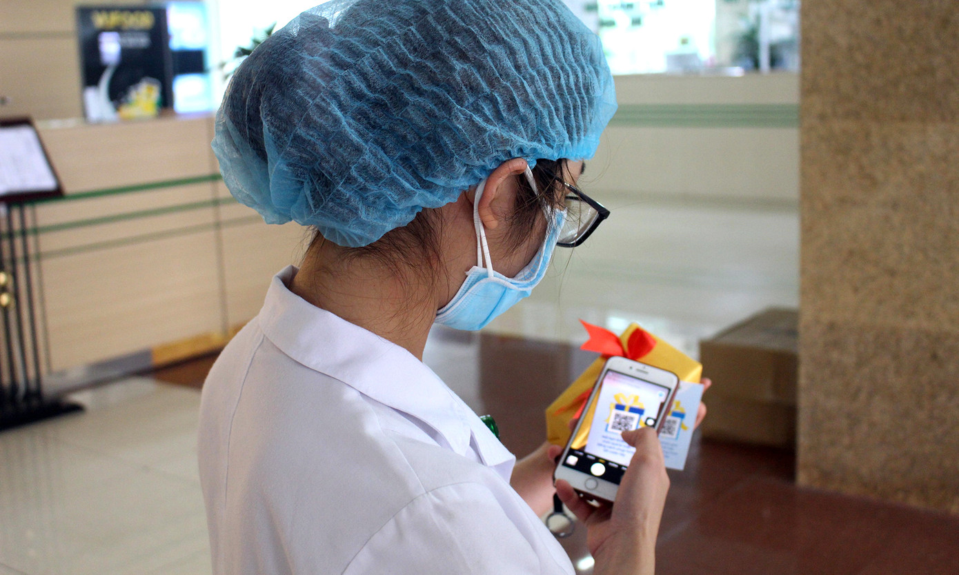 Dân công sở tiếp sức tuyến đầu 'chiến thắng COVID' ảnh 5