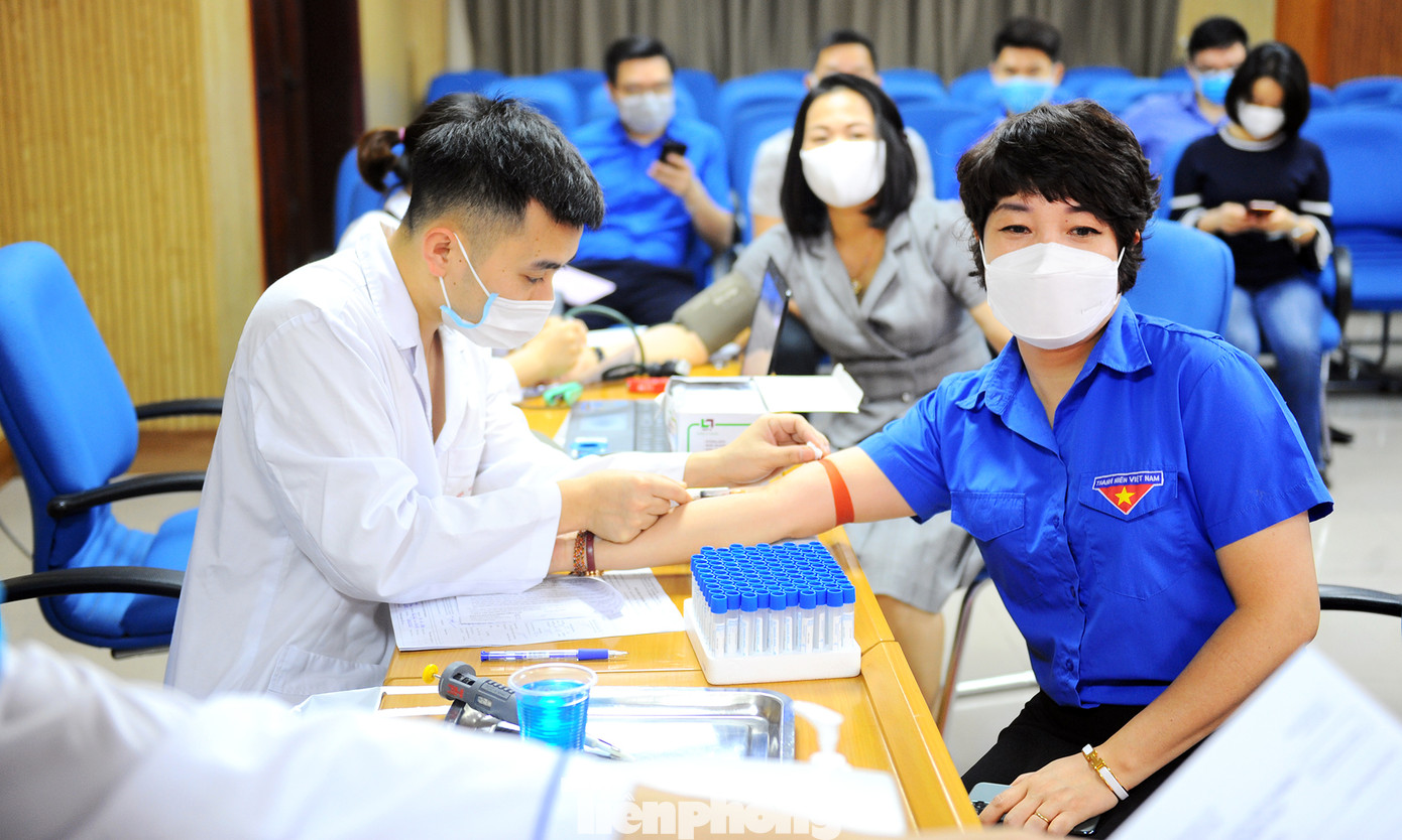 Sẻ chia giọt hồng, ươm mầm sự sống trong dịch COVID-19 ảnh 1