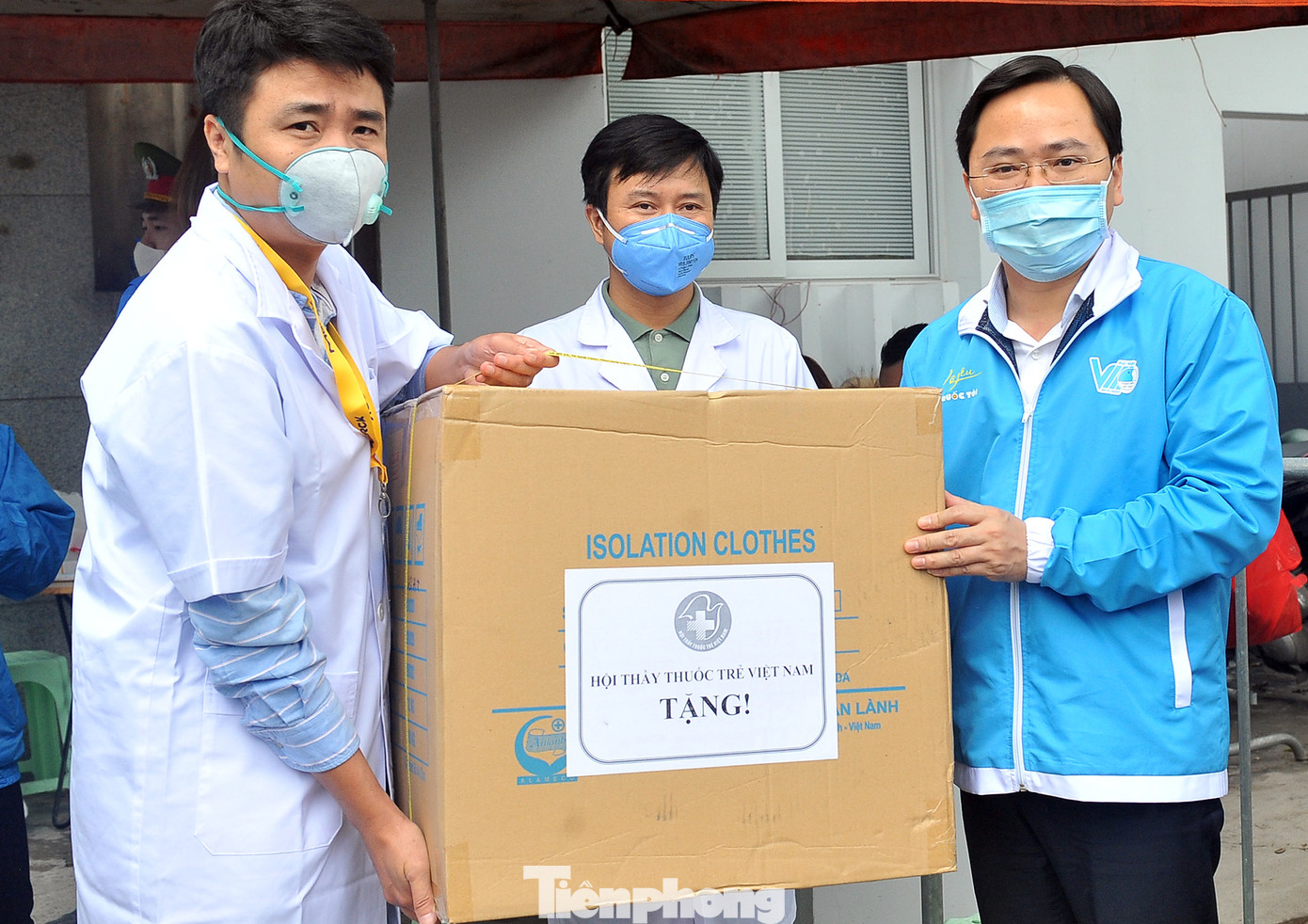 'Triệu bữa cơm' đến xóm chạy thận Bạch Mai ngày dịch ảnh 9